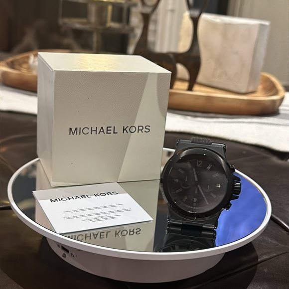 Authentic Michael Kors Men’s Dylan 45mm Chronograph Watch MK-8152, EUC - Picture 11 of 15
